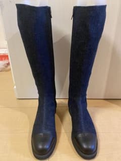 とらさま専用‼️極美品❗️シャネル　デニムロングブーツのサムネイル