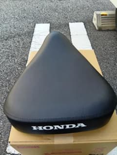 CT125 ハンターカブ　JA55　 ローダウン　シートのサムネイル