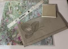 ①金封袱紗ラメ 蝶刺繍入り ②和装用ミラー ③加賀友禅のハンカチーフ