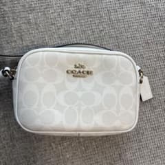 COACH コーチ カメラバッグ　レザー　ホワイト チャームのサムネイル