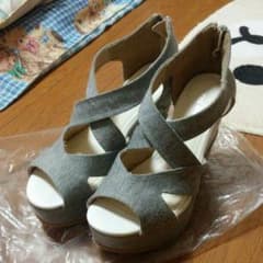 ハイヒール　グレーのサムネイル
