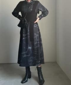 UND JULIA SKETCH DRESSのサムネイル