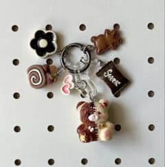 じゃらじゃらキーホルダー【302】 - メルカリ