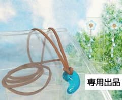 リエ 様 専用 勾玉のペンダントと　小花と花びらのピアス(水色ver)のサムネイル