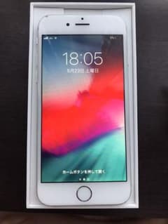 画面はとてもきれいです！★iPhone 6 Silver 64 GB au★のサムネイル