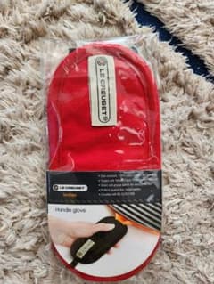 新品未開封☆ LE CREUSET ハンドルグローブ 赤 新品未開封☆ LE CREUSET ハンドルグローブ 赤 - メルカリ