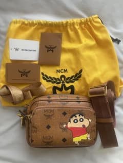 MCM しんちゃん ショルダーバッグ - メルカリ