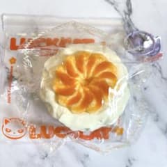 LUCKCAT ラックキャット スクイーズ スワールクリームクッキーのサムネイル