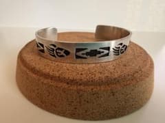 和*様 NAVAJO オーバーレイ バングル ベアパウ　SC刻印（検ホピ族）希少 和*様 NAVAJO オーバーレイ バングル ベアパウ SC刻印（検ホピ族）希少