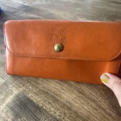 IL BISONTE オレンジ レザー 長財布のサムネイル