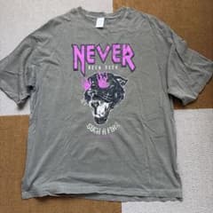 NEVER BEEN SEEN Tシャツ 半袖 カーキ