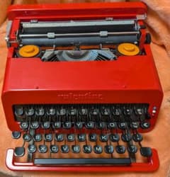 Olivetti Valentine オリベッティ バレンタイン タイプライター - メルカリ