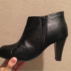ショートブーツのサムネイル