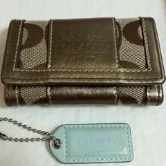 肥田様☆専用！COACHキーケースおまけ付き！のサムネイル