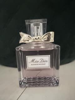 Dior ミスディオール ブルーミングブーケ 香水　50mlのサムネイル