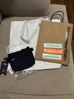 thisisneverthat ネバザ　ショッピングバッグ ステッカー　ポーチ thisisneverthat ネバザ ショッピングバッグ ステッカー ポーチ - メルカリ