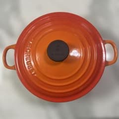 Le Creuset 鋳鉄製両手鍋 20cm オレンジ - メルカリ