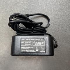 AC 100-240V入力、DC 12V出力電源アダプターAD-D120P200のサムネイル