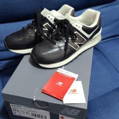 new balanceスニーカーのサムネイル