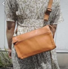新品☆牛革☆バックタグなしのサムネイル