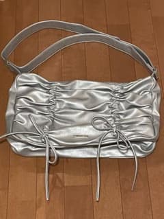 シルバー ギャザー バッグのサムネイル