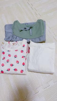【新品・未使用】90センチ、女の子、長袖、トップス、3点セットのサムネイル