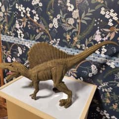 スピノサウルス ブラウンのサムネイル