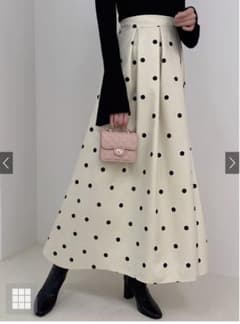 【新品未使用】GRL ドット柄フレアスカート[dh1258]のサムネイル