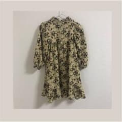 韓国子供服 花柄ワンピースのサムネイル