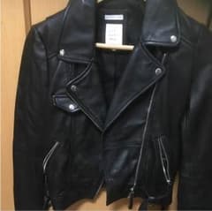 ZARAライダースジャケットのサムネイル