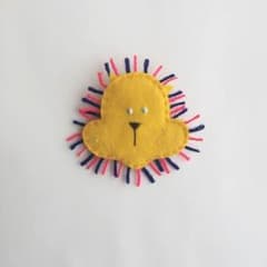 らいおんくんブローチのサムネイル