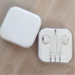 新品*iPhone♥︎イヤホン×2のサムネイル
