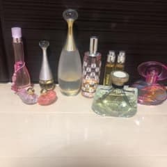 香水　まとめ売りのサムネイル