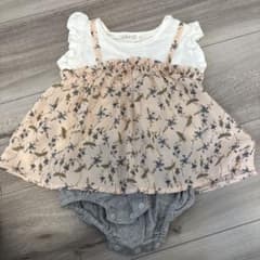 花柄キャミソール風ロンパース 70cmのサムネイル