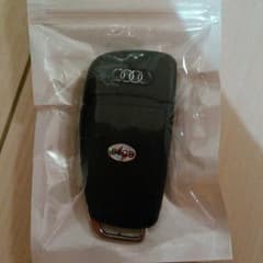IN FINTY様専用  アウディ USB 64GBのサムネイル