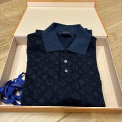 LOUIS VUITTON ネイビー ポロシャツ　美品　Lサイズ 美品ルイヴィトンモノグラム柄ポロシャツネイビーMサイズ - メルカリ