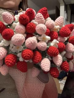 かぎ針編み ストロベリーブーケのサムネイル