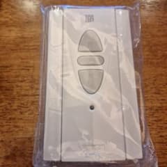 YKK AP Somfy Tolinos 1 RTS 426 シャッターリモコンのサムネイル