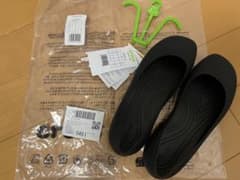 Crocs ブルックリン フラット ブラック W6(22cm) 新品未使用のサムネイル
