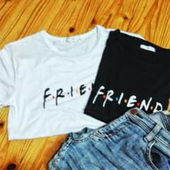 白　M　FRIENDS フレンズ　アメリカ　ドラマ　Tシャツのサムネイル