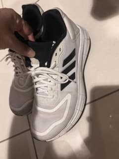 adidas ランニングシューズ 白黒 26.0cm メンズのサムネイル