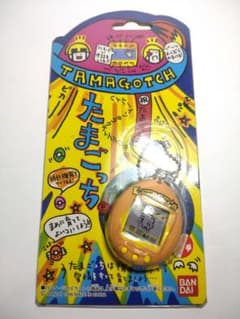 BANDAI バンダイ 初代 たまごっち オレンジ 1996年版 - メルカリ
