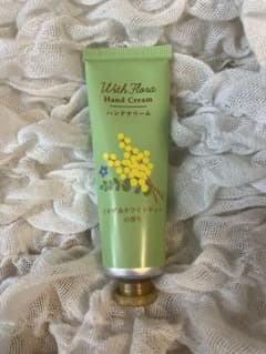 ハンドクリーム　ミモザ＆ホワイトティーの香りのサムネイル