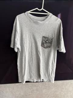 QUIKSILVER ポケット付きTシャツのサムネイル