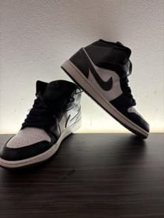 Air Jordan 1 ブラック/ホワイト ハイカットのサムネイル