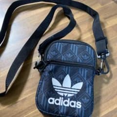 【美品】adidas originalsミニショルダーのサムネイル
