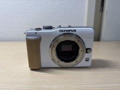 OLYMPUS PEN Lite E-PL1 ボディ シャッター13889回のサムネイル