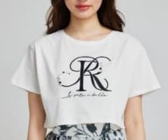 rienda ロゴ入りクロップドTシャツのサムネイル