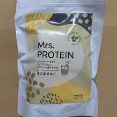 Mrs. PROTEIN 黒ごまきなこ 300g(個包装20g×15包)のサムネイル