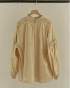 eaphi back button high neck blouse